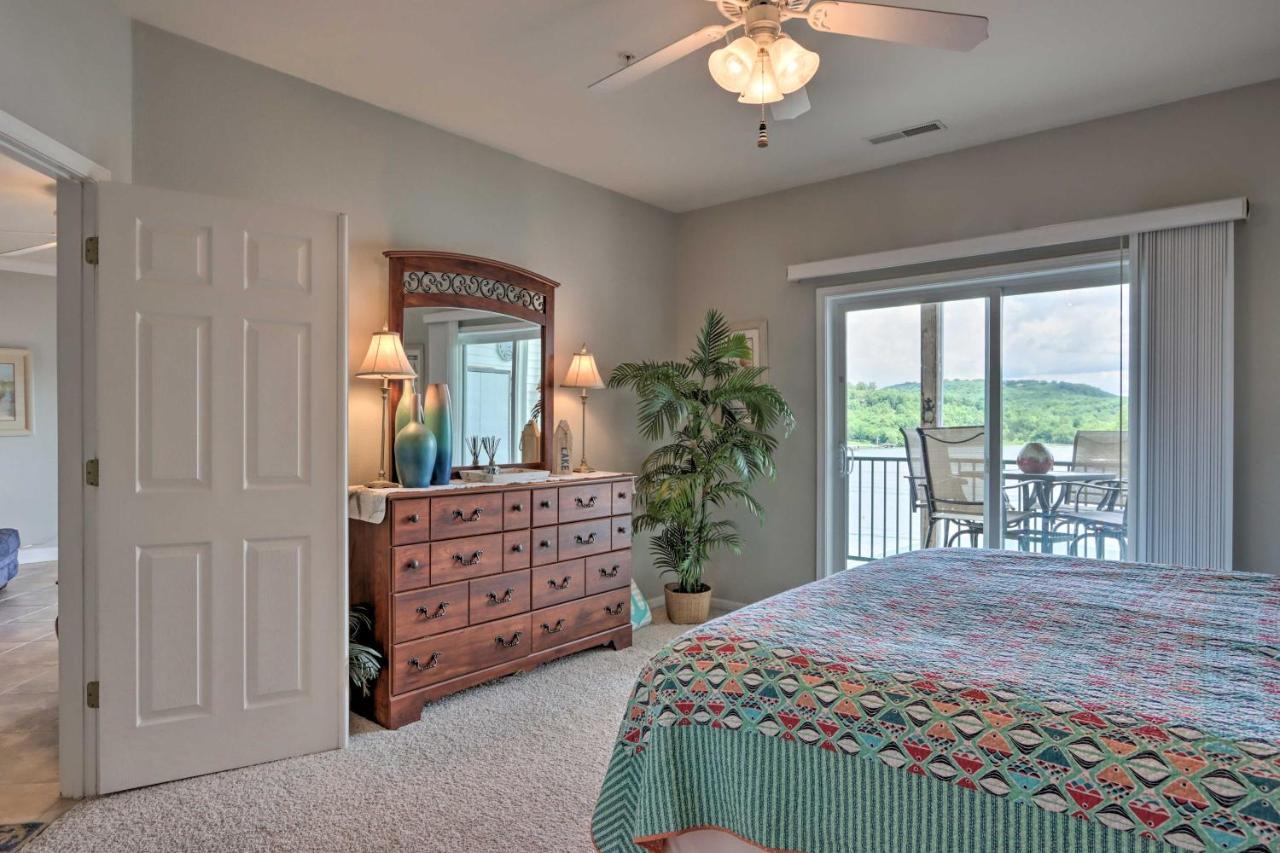 Lakefront Ozark Condo With Balcony And Seasonal Pool! Camdenton Eksteriør bilde